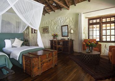 Rivertrees-Lodge-Tanzania-Africa-The River House-room-2_500x350